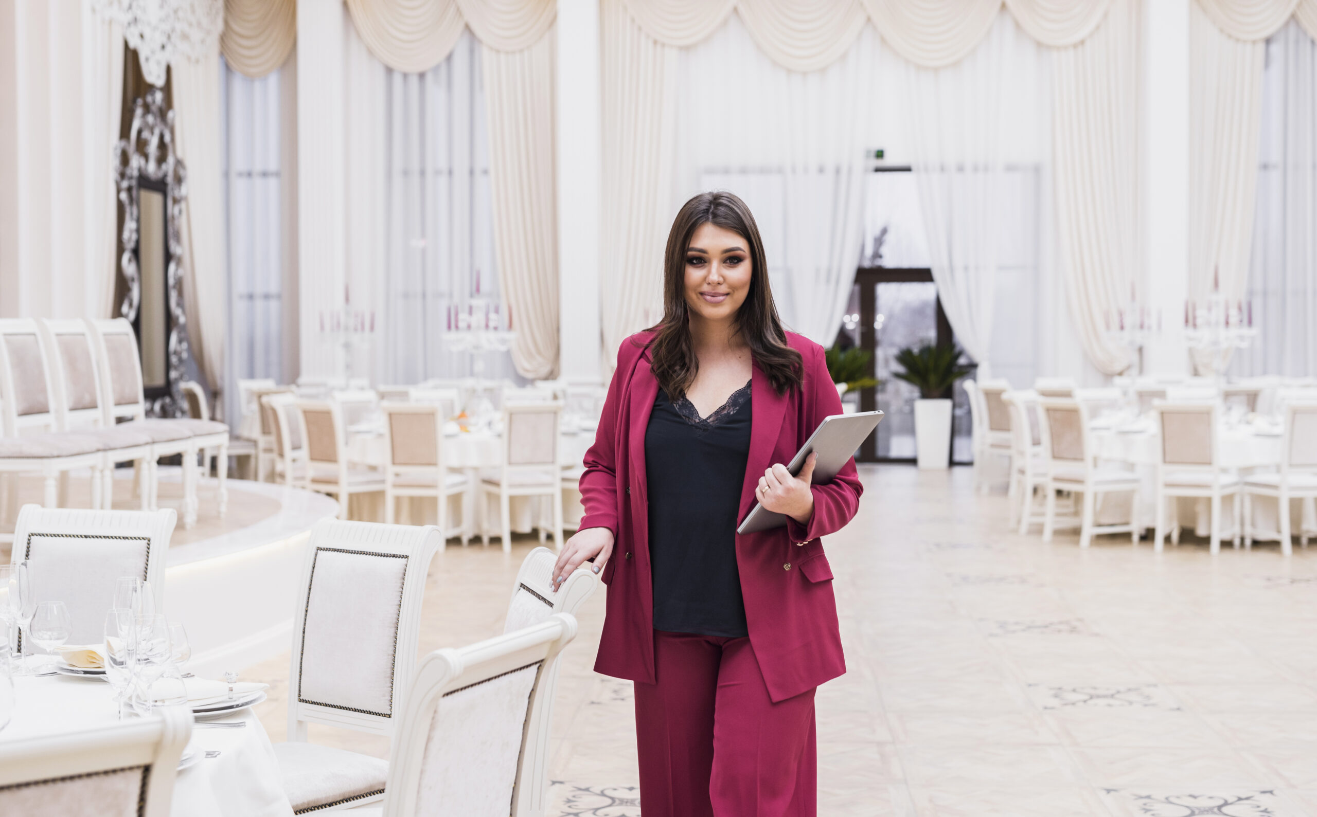 https://shreenikitastudio.com/wp-content/uploads/2025/08/03-5-scaled.jpg